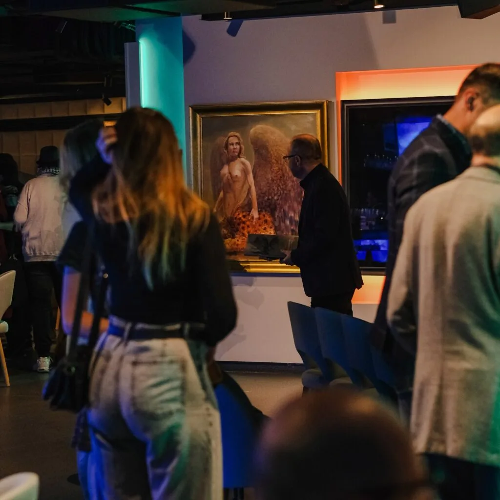 Sztuka i muzyka w jednym – wernisaż Daniela Pieluchy z koncertem w restauracji VODA, Warszawa